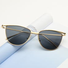 Load image into Gallery viewer, Summer Style