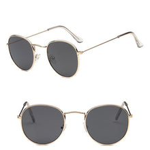Load image into Gallery viewer, Oval Classic Sunglasses
