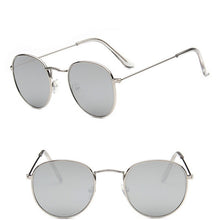 Load image into Gallery viewer, Oval Classic Sunglasses